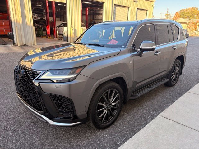 Used 2022 Lexus LX 600 F Sport w/ Accessory Package (Z1) AWD/4WD image 1