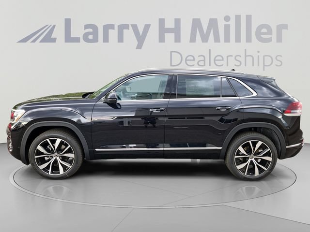 New 2026 Volkswagen Atlas Cross Sport SEL Premium R-Line AWD/4WD image 2