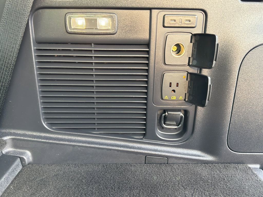 Used 2025 Ford Expedition King Ranch image 37