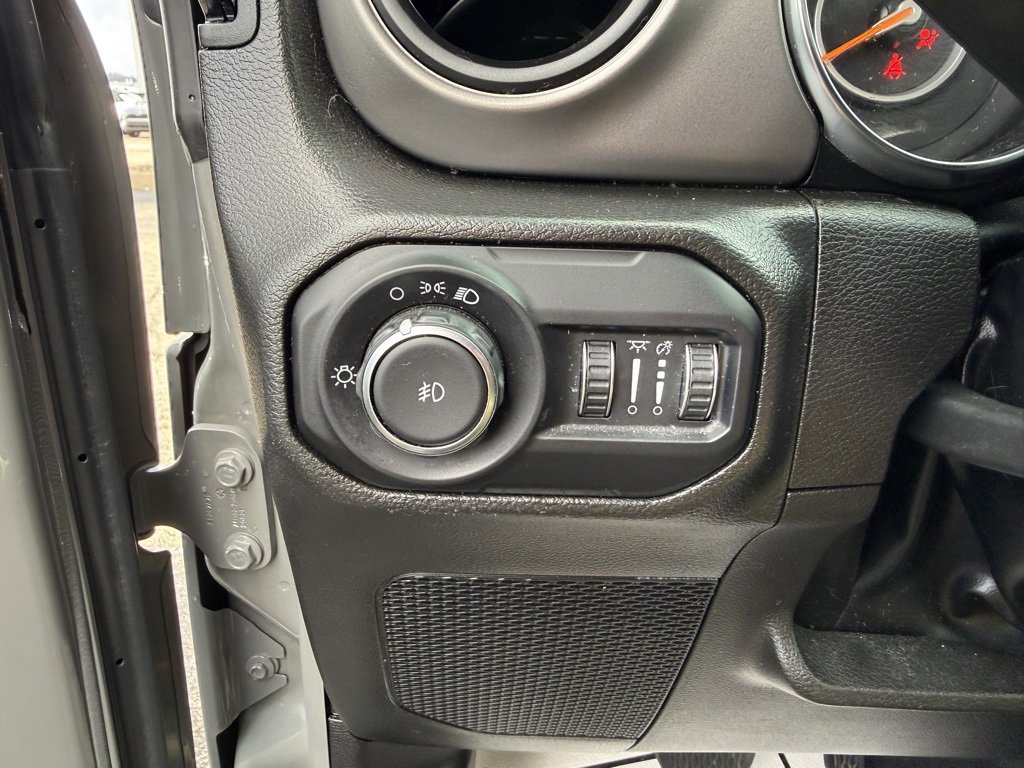 Used 2022 Jeep Wrangler Willys image 16