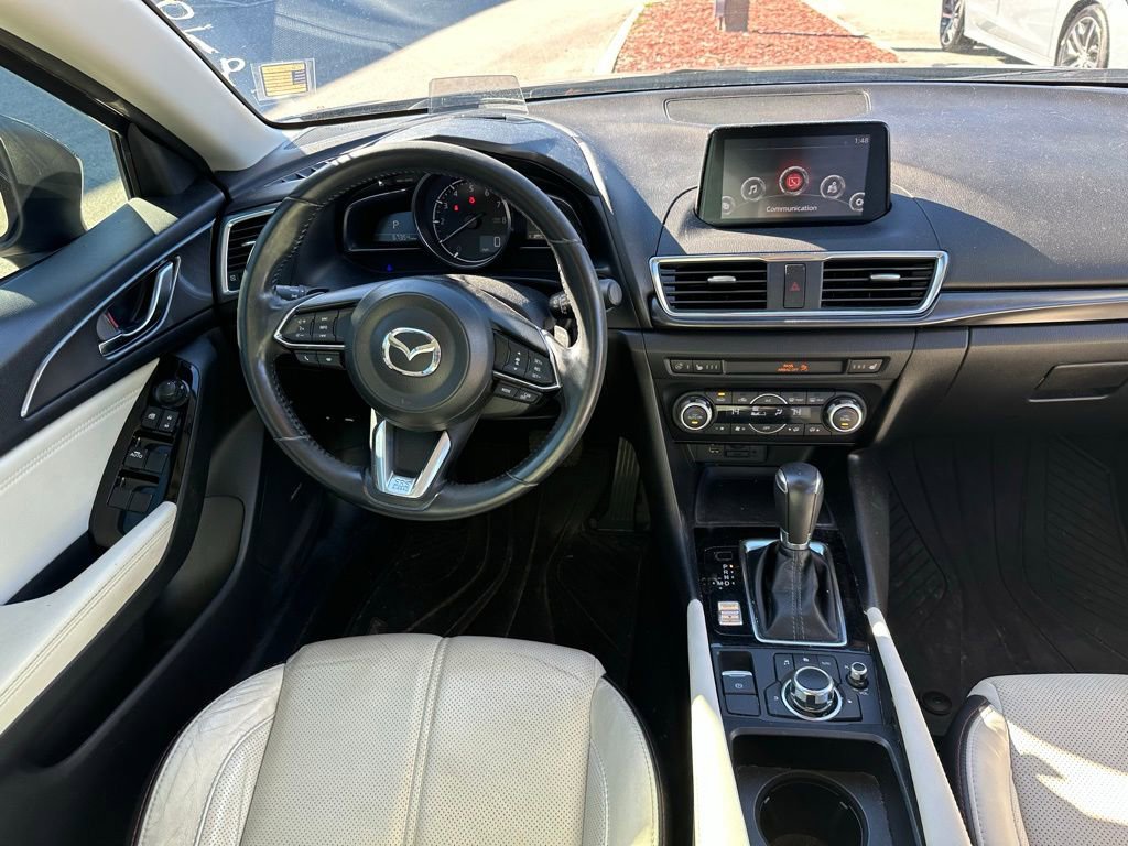 Used 2018 MAZDA MAZDA3 Grand Touring w/ Premium Equipment Package image 21