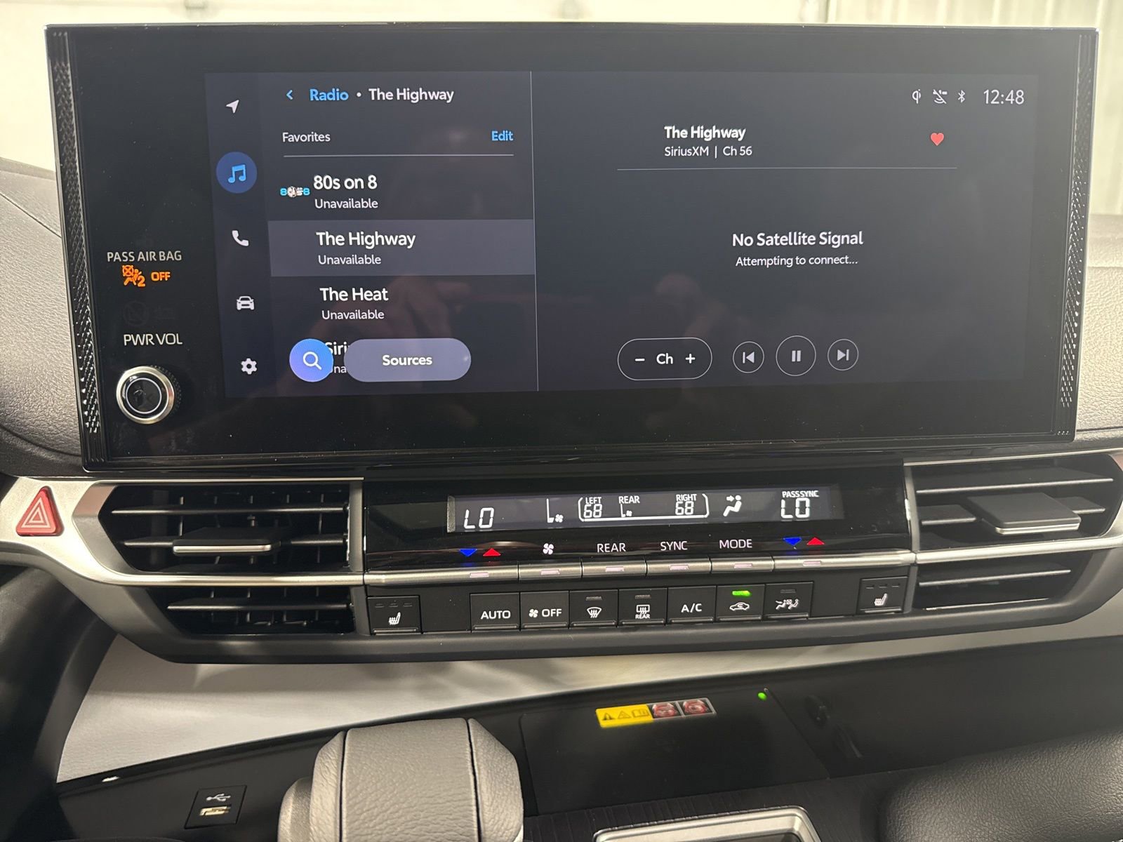 New 2026 Toyota Sienna XLE FWD image 29
