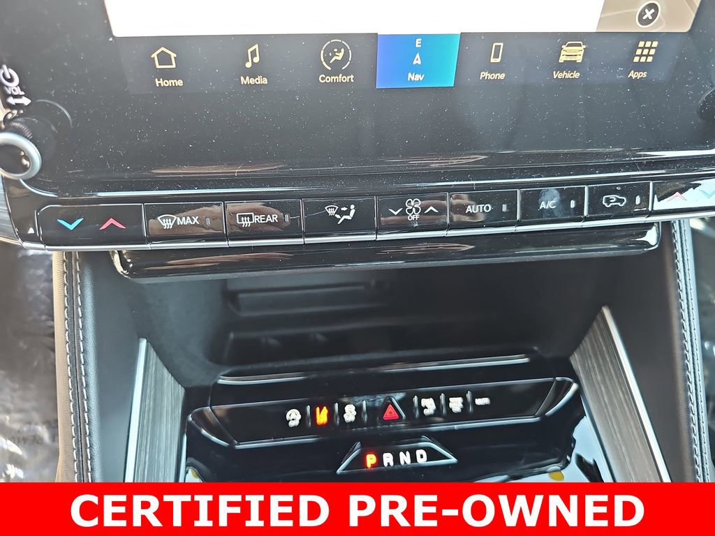 Used 2023 Jeep Wagoneer Series III w/ Preferred Equipment Group image 23