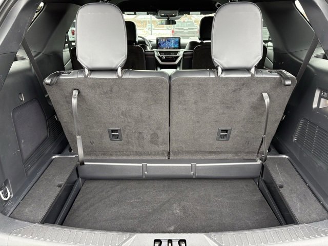 Used 2025 Ford Explorer ST-Line image 16