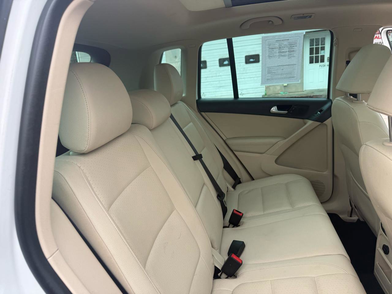 Used 2016 Volkswagen Tiguan SE image 48