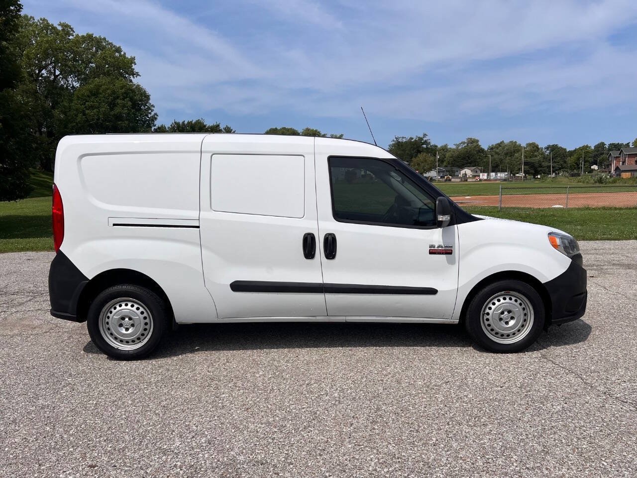 Used 2018 RAM ProMaster City Tradesman FWD image 4