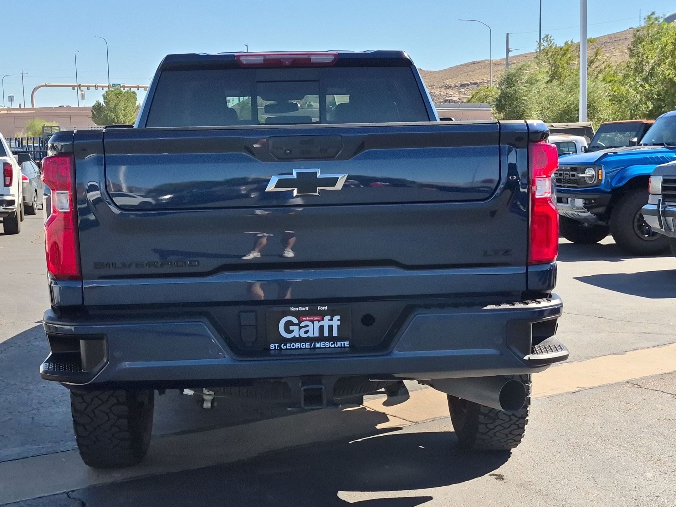 Used 2023 Chevrolet Silverado 3500 LTZ w/ LTZ Plus Package AWD/4WD image 5