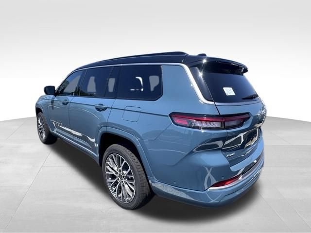 New 2026 Jeep Grand Cherokee L Summit AWD/4WD image 4