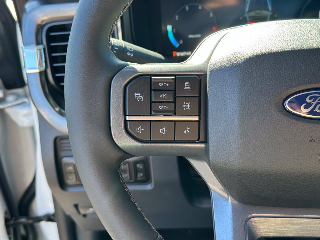 New 2027 Ford F250 Lariat w/ Black Appearance Package AWD/4WD image 10