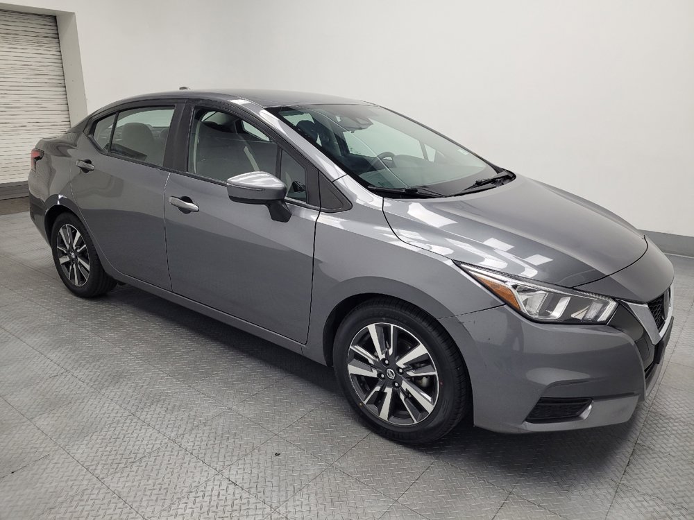 Used 2021 Nissan Versa SV FWD image 11