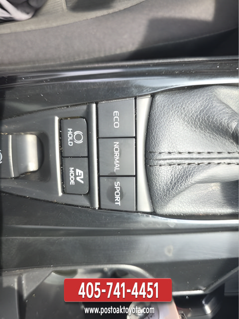 Used 2025 Toyota Camry LE FWD image 18