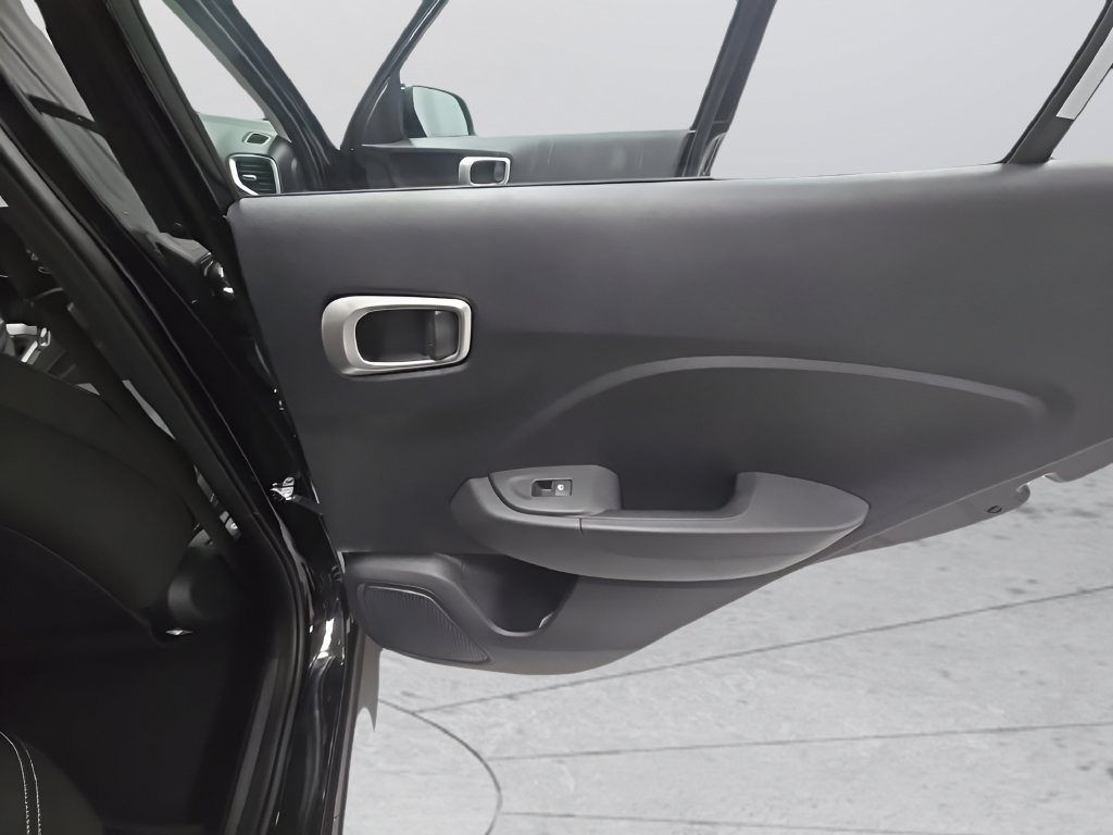 New 2026 Hyundai Venue SEL FWD image 21