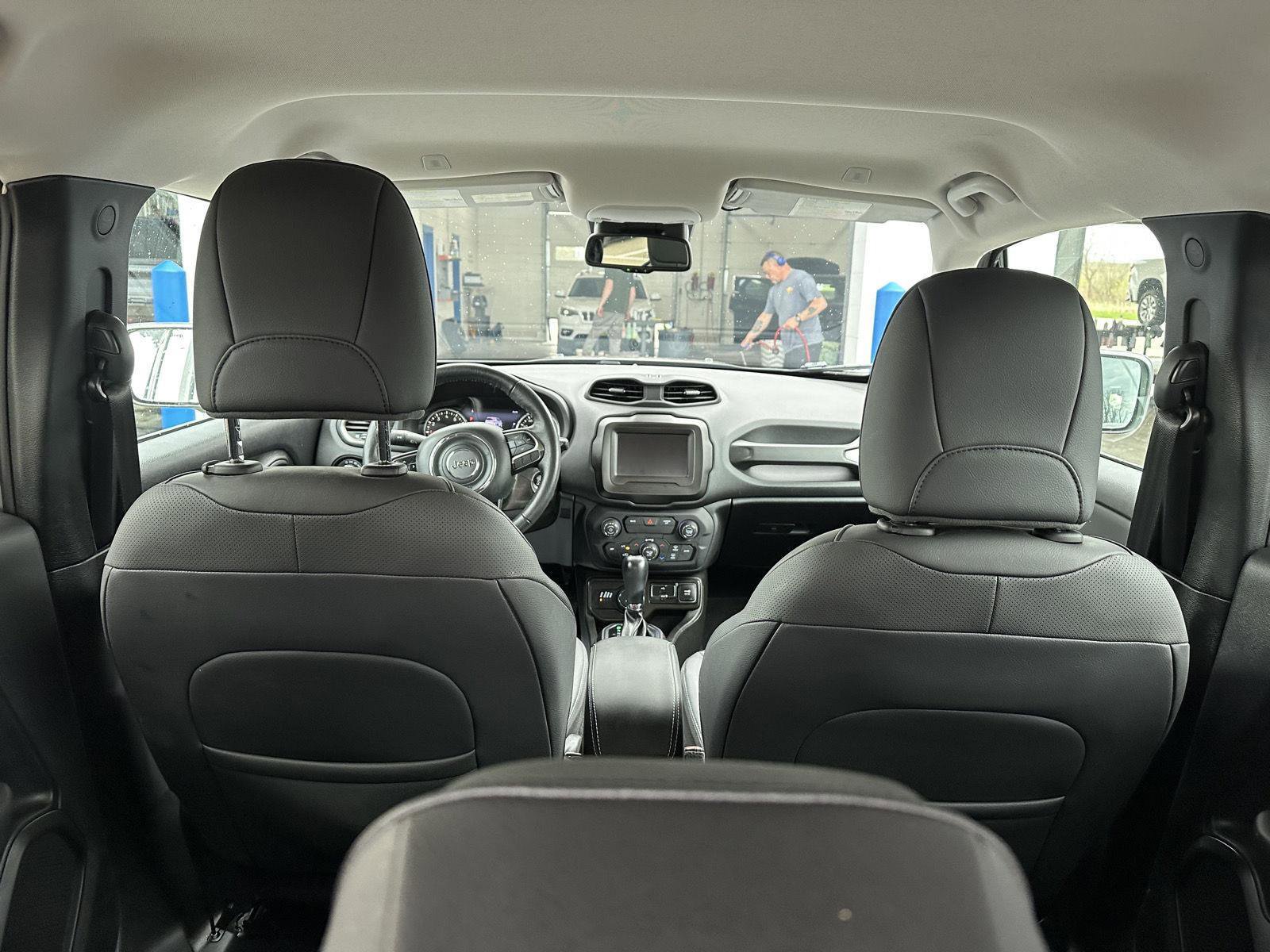 Used 2020 Jeep Renegade Limited AWD/4WD image 10