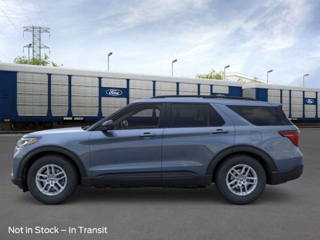 New 2026 Ford Explorer Active RWD image 3