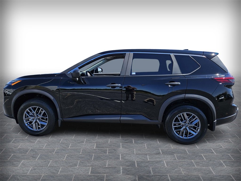 New 2026 Nissan Rogue S image 3