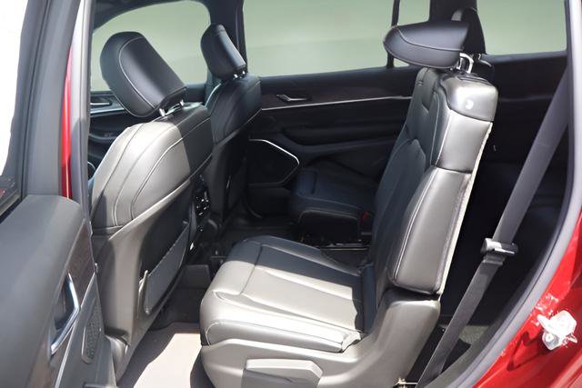 New 2026 Jeep Grand Cherokee L Limited AWD/4WD image 14