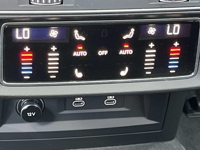 Used 2023 Audi SQ7 Prestige AWD/4WD image 19