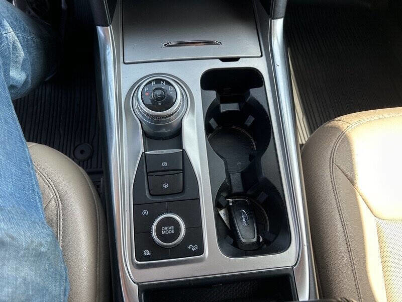 Used 2021 Ford Explorer Limited w/ Equipment Group 301A image 24