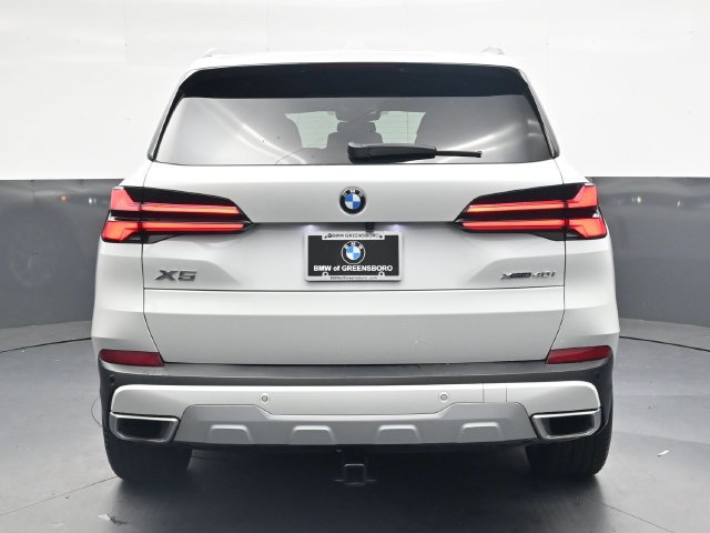 Certified 2024 BMW X5 xDrive40i w/ Premium Package AWD/4WD image 6