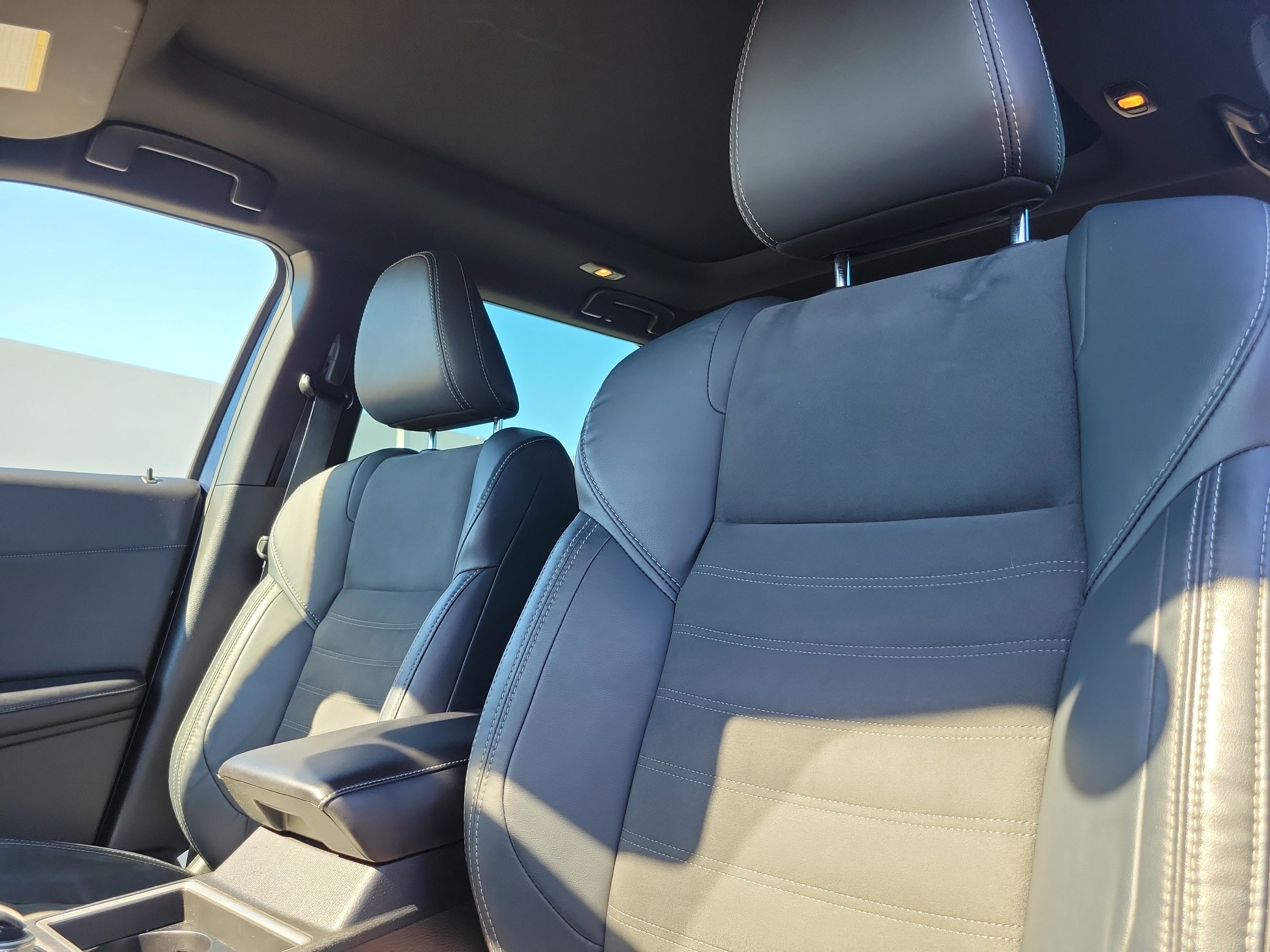 Used 2022 Mitsubishi Outlander SE image 12