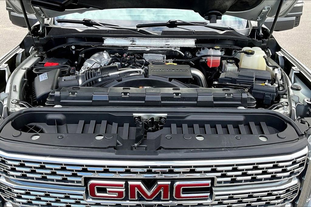 Used 2020 GMC Sierra 2500 Denali w/ Denali Ultimate Package AWD/4WD image 33
