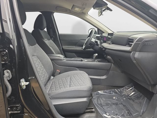 Used 2026 Nissan Kicks SV FWD image 35