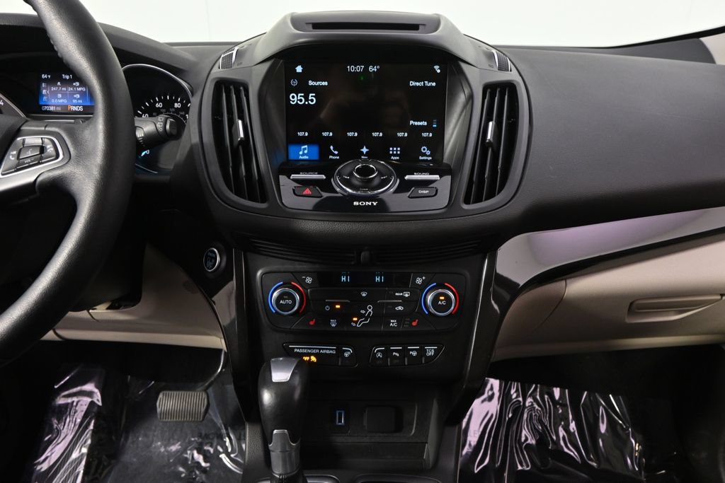 Used 2017 Ford Escape Titanium w/ Equipment Group 301A AWD/4WD image 27