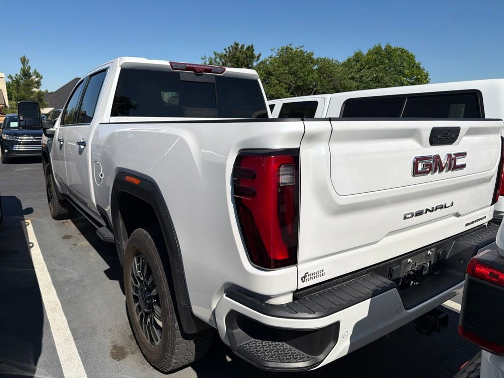 Used 2024 GMC Sierra 3500 Denali w/ Denali Reserve Package AWD/4WD image 4