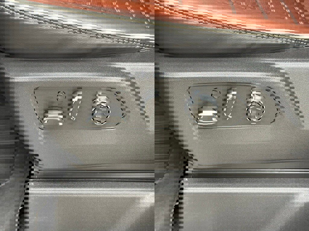 Used 2025 GMC Sierra 2500 Denali Ultimate image 21