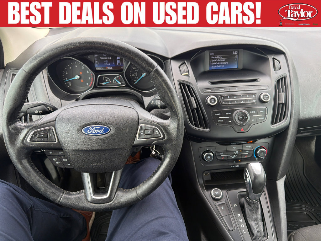 Used 2015 Ford Focus SE w/ SE Cold Weather Package FWD image 16