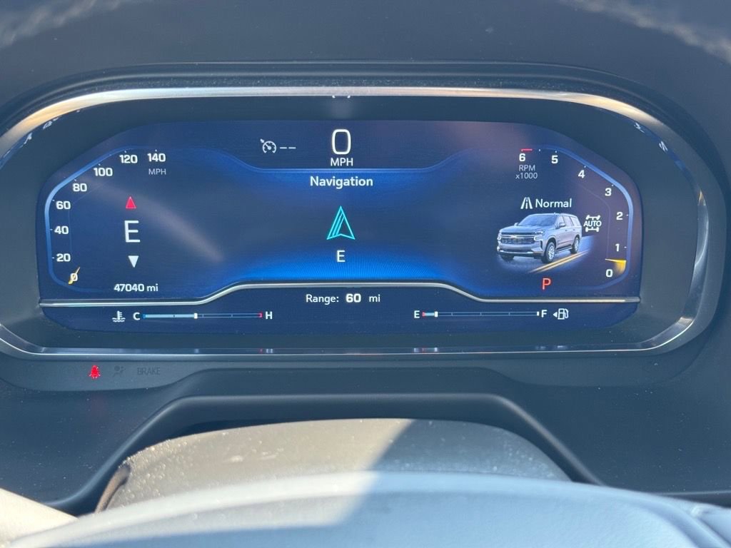 Used 2024 Chevrolet Suburban Premier image 21