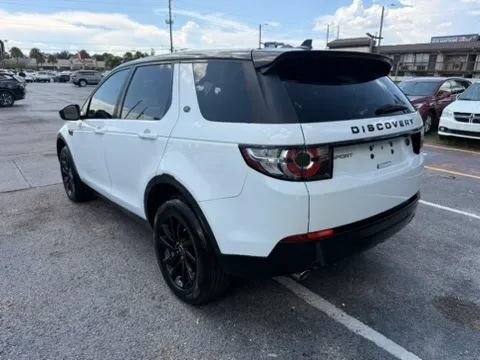 Used 2016 Land Rover Discovery Sport SE AWD/4WD image 6