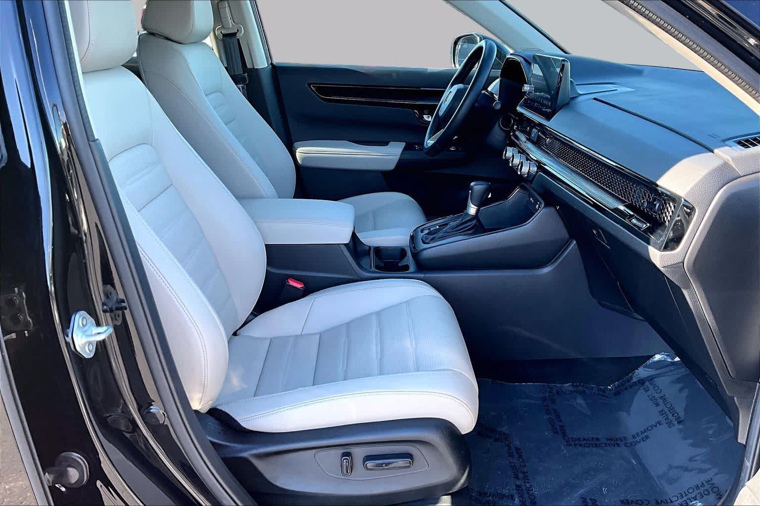 Used 2025 Honda CR-V EX-L image 8