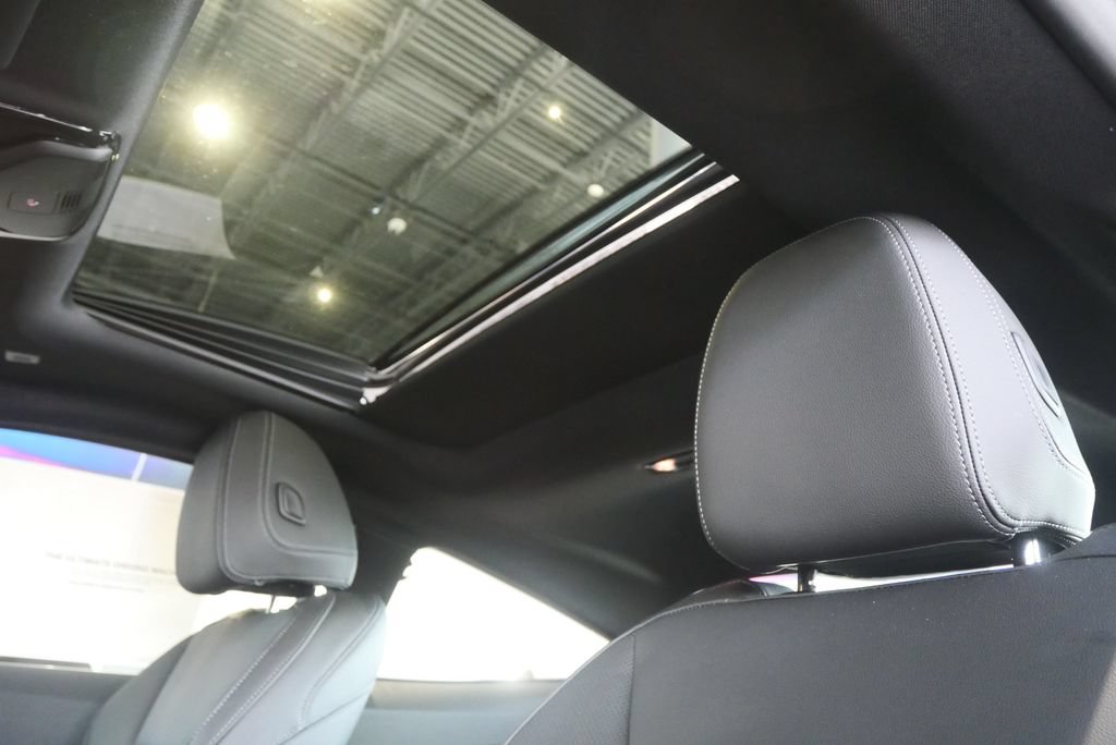 Used 2026 BMW 430i Coupe w/ Parking Assistance Package RWD image 11
