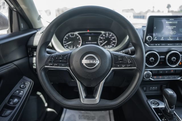 Used 2024 Nissan Sentra SV FWD image 31