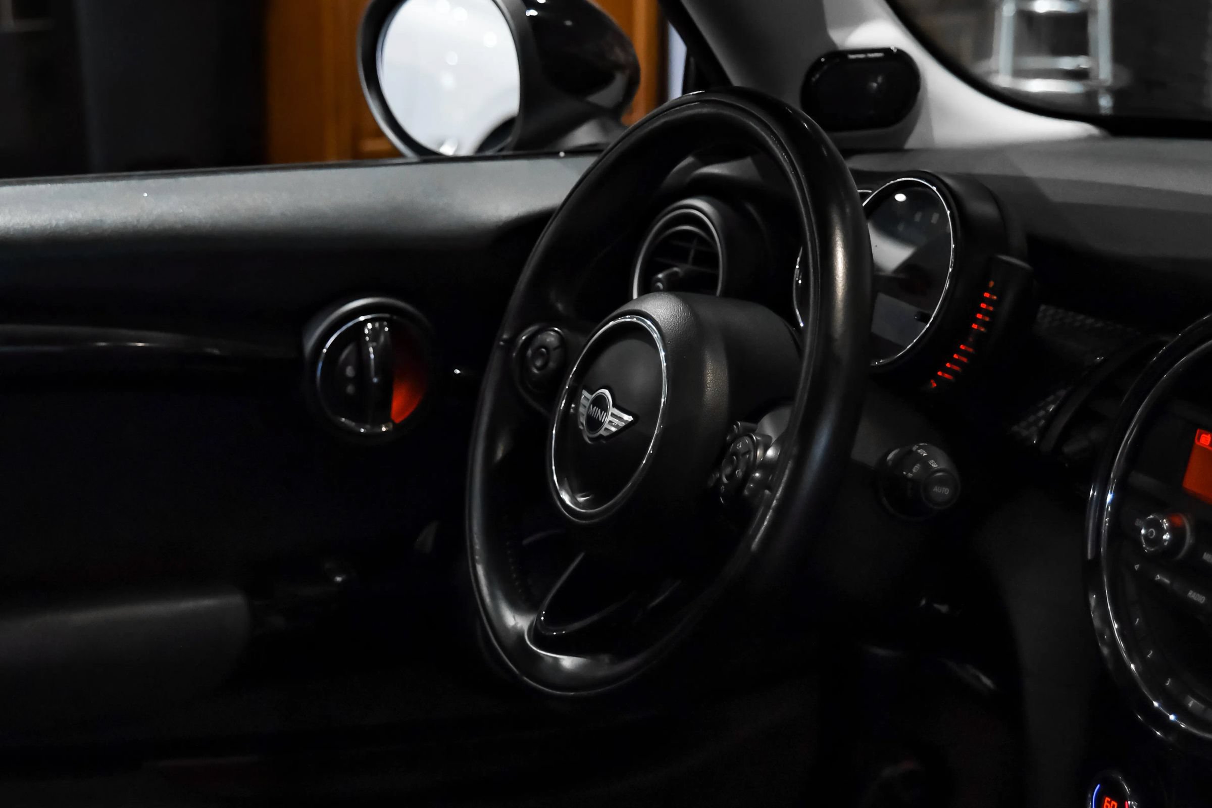 Used 2015 MINI Cooper S FWD image 16