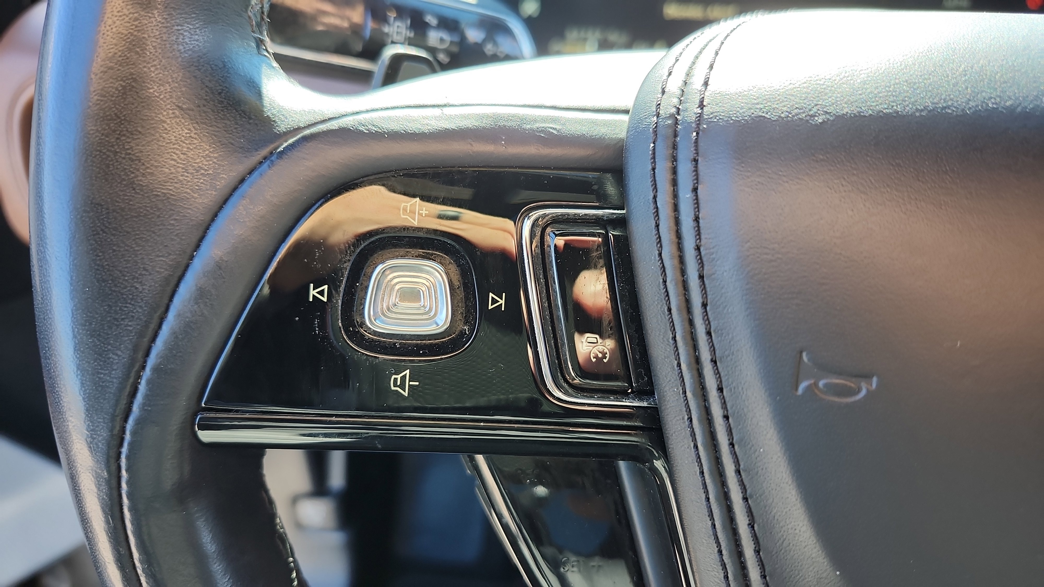 Used 2021 Lincoln Aviator Reserve w/ Equipment Group 208A image 17