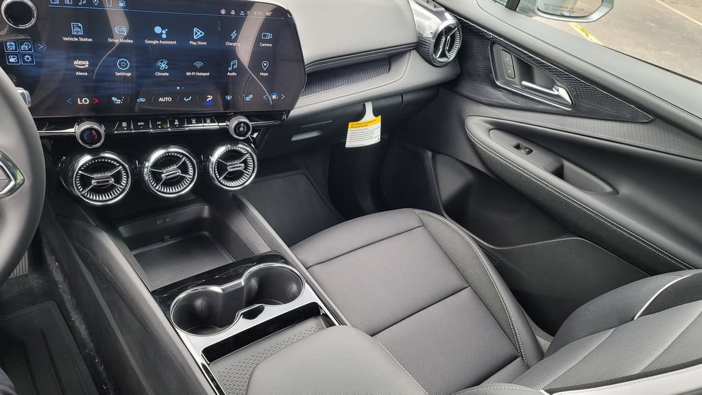 New 2025 Chevrolet Blazer EV LT FWD image 24