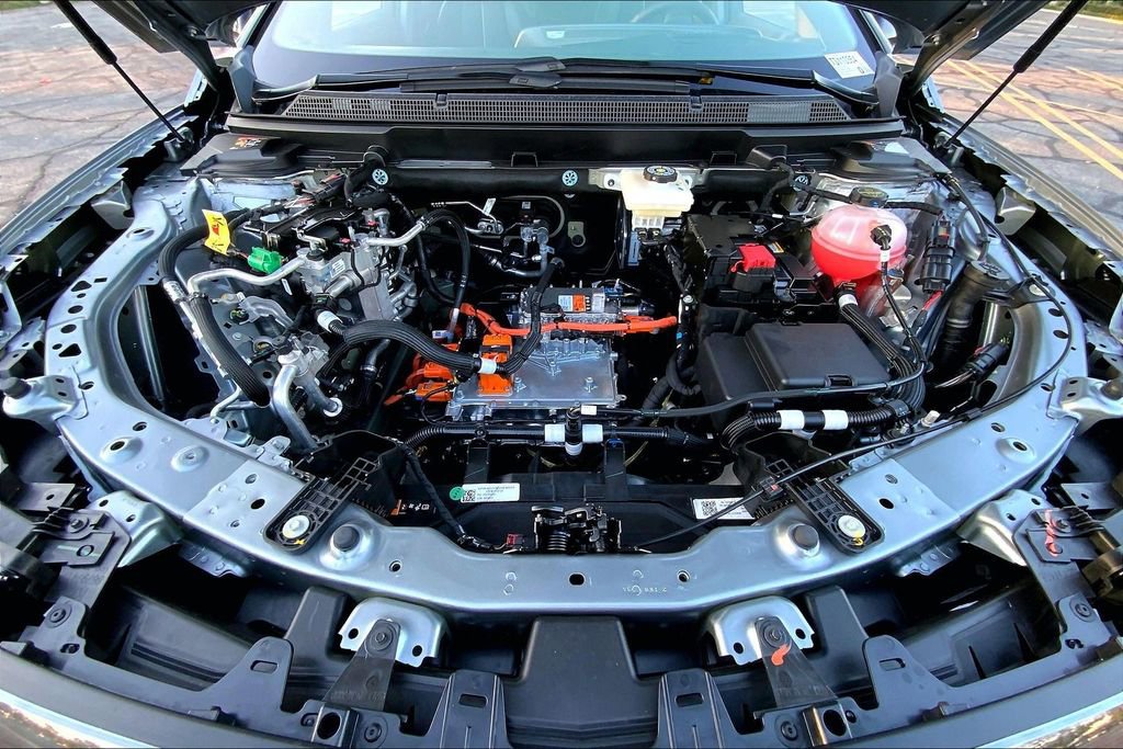 New 2026 Cadillac Optiq Sport 2 image 17