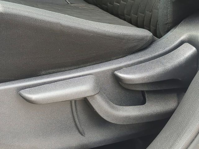 Used 2021 Nissan Kicks SV FWD image 22