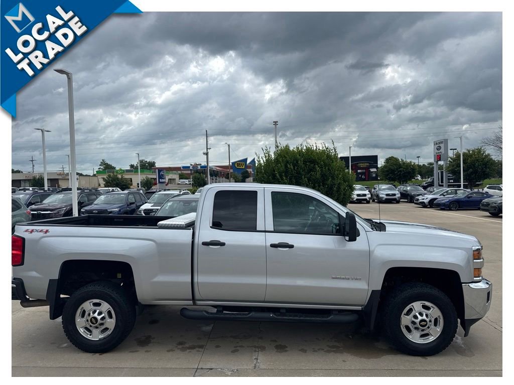 Used 2015 Chevrolet Silverado 2500 LT w/ LT Convenience Package AWD/4WD image 4