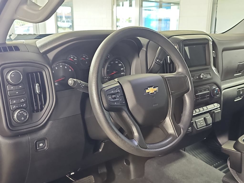 Certified 2025 Chevrolet Silverado 2500 Custom w/ Custom Value Package AWD/4WD image 19