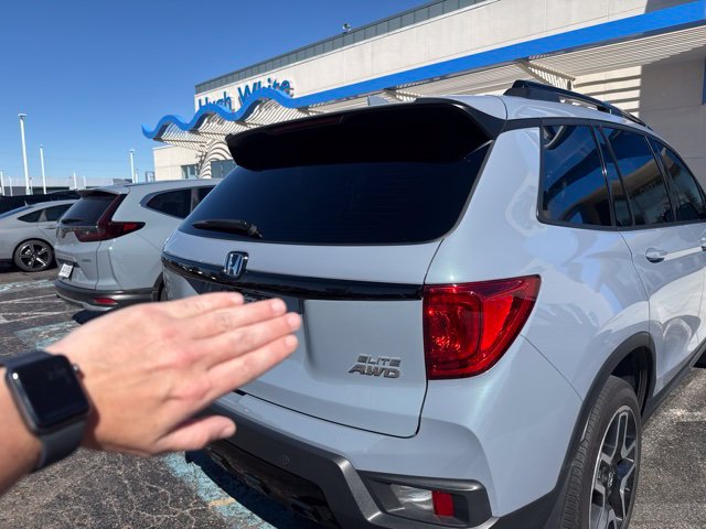 Used 2023 Honda Passport Elite image 16