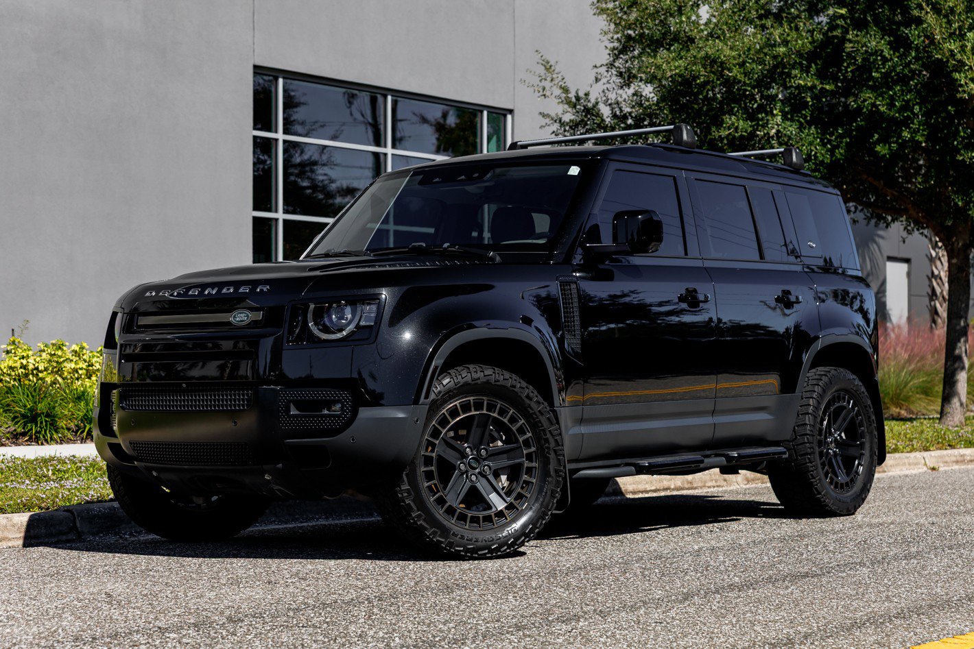 Used 2020 Land Rover Defender 110 SE