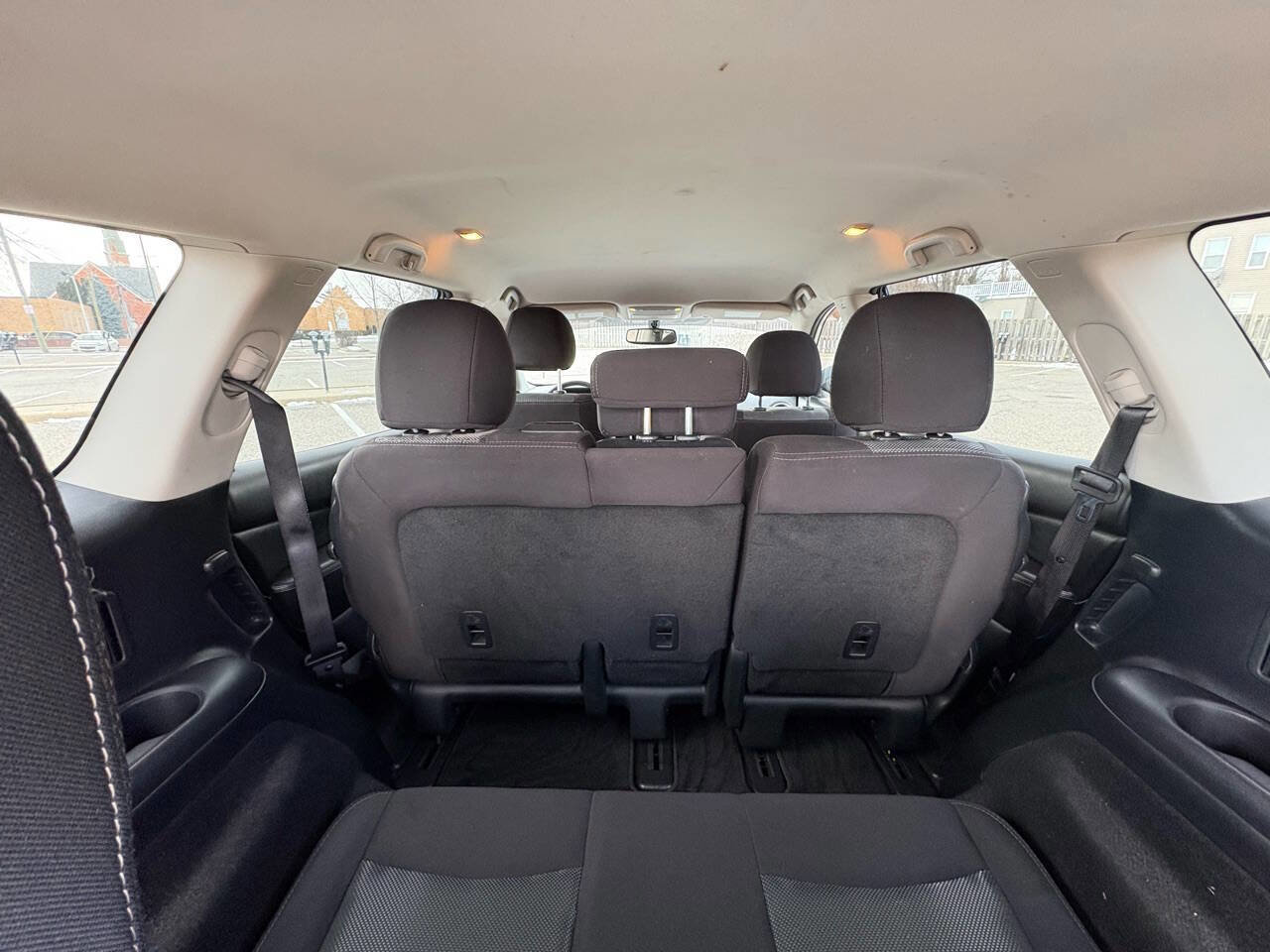 Used 2020 Nissan Pathfinder SV image 30