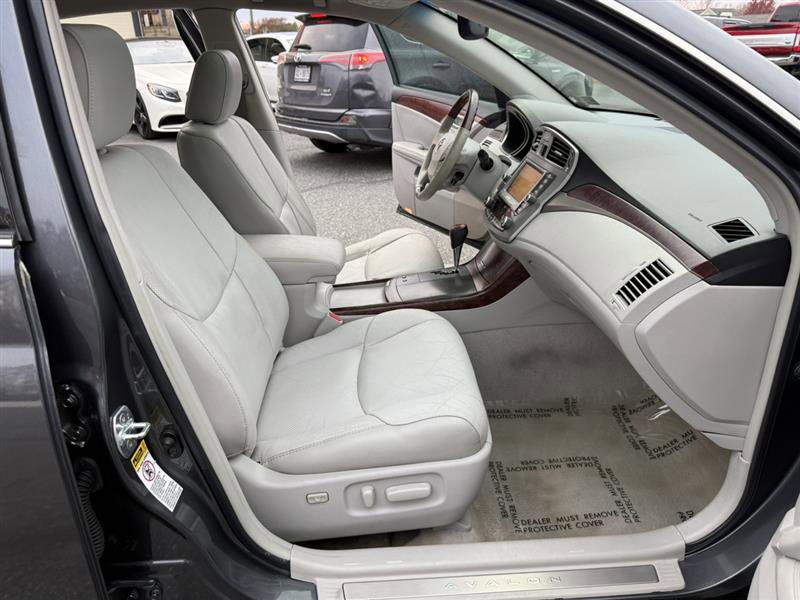 Used 2011 Toyota Avalon Limited FWD image 11