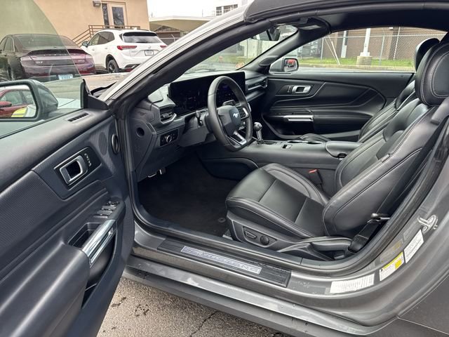 Used 2024 Ford Mustang Premium image 18