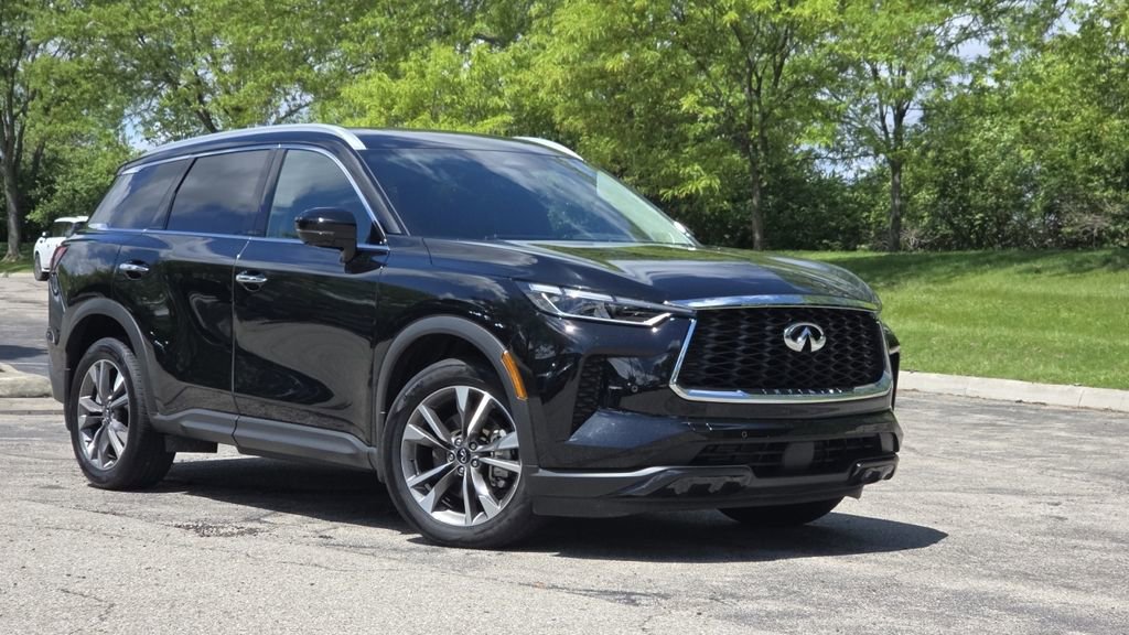 Certified 2025 INFINITI QX60 Luxe AWD/4WD image 2