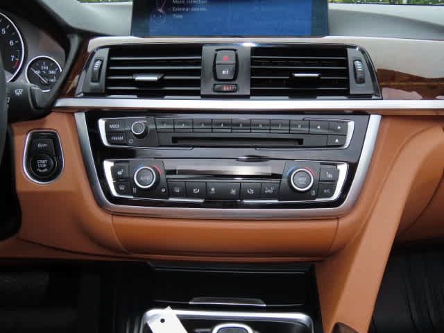 Used 2015 BMW 435i xDrive Convertible AWD/4WD image 22