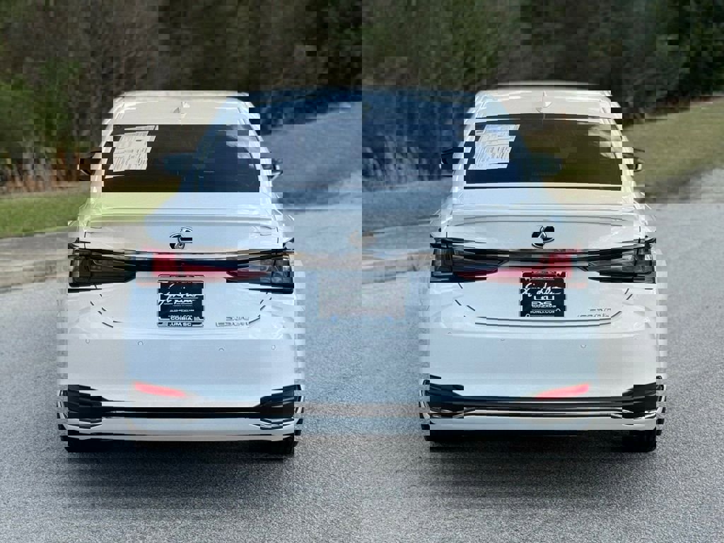 Certified 2024 Lexus ES 300h F Sport image 13